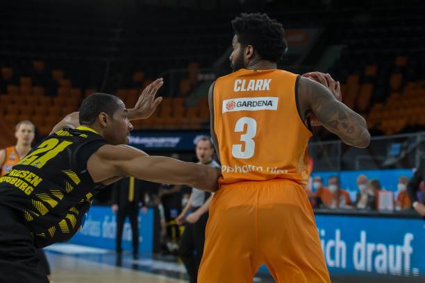 稳健的发挥 稳健的发挥